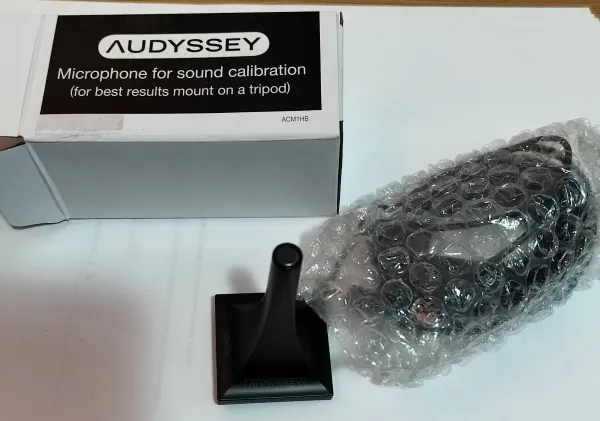 Kalibrointi mikrofoni Audussey ACM 1HB Denon AVR